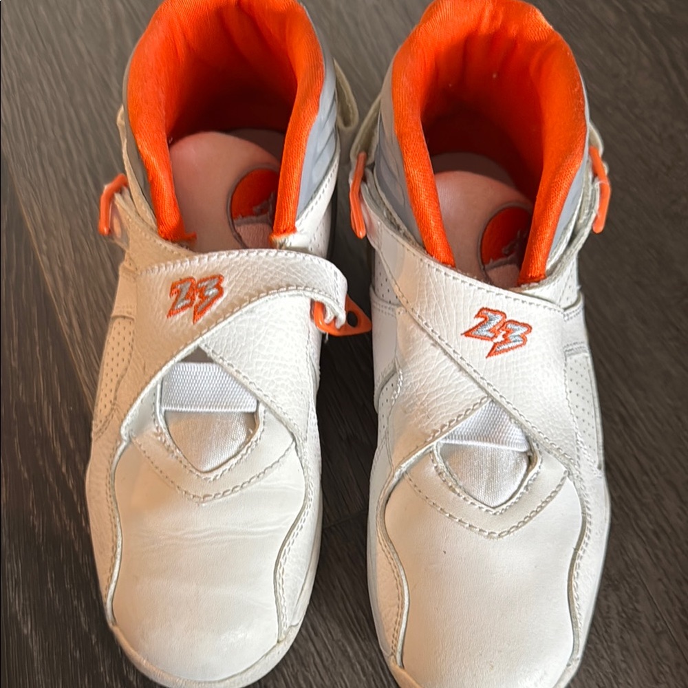 Kids White and Orange Basketball Shoes Jordan